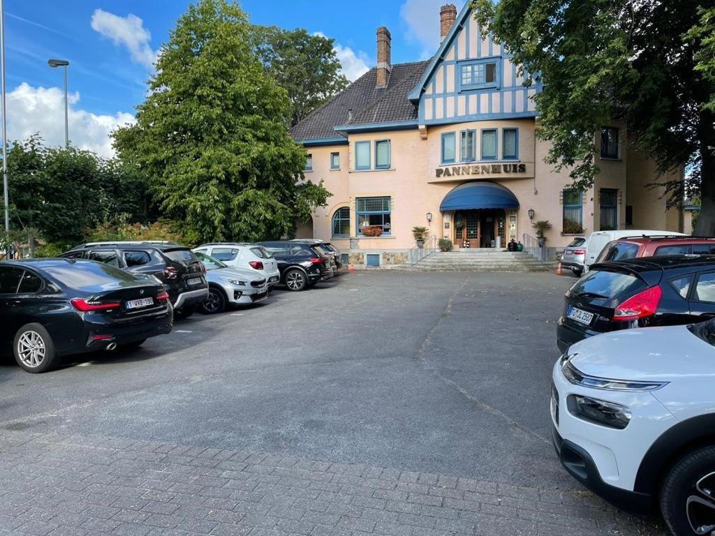 Hotel Pannenhuis Brugge ภายนอก รูปภาพ