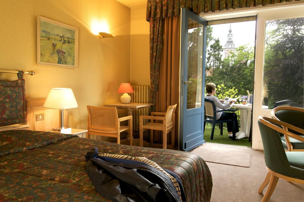 Hotel Pannenhuis Brugge ภายนอก รูปภาพ