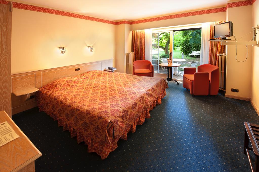 Hotel Pannenhuis Brugge ภายนอก รูปภาพ